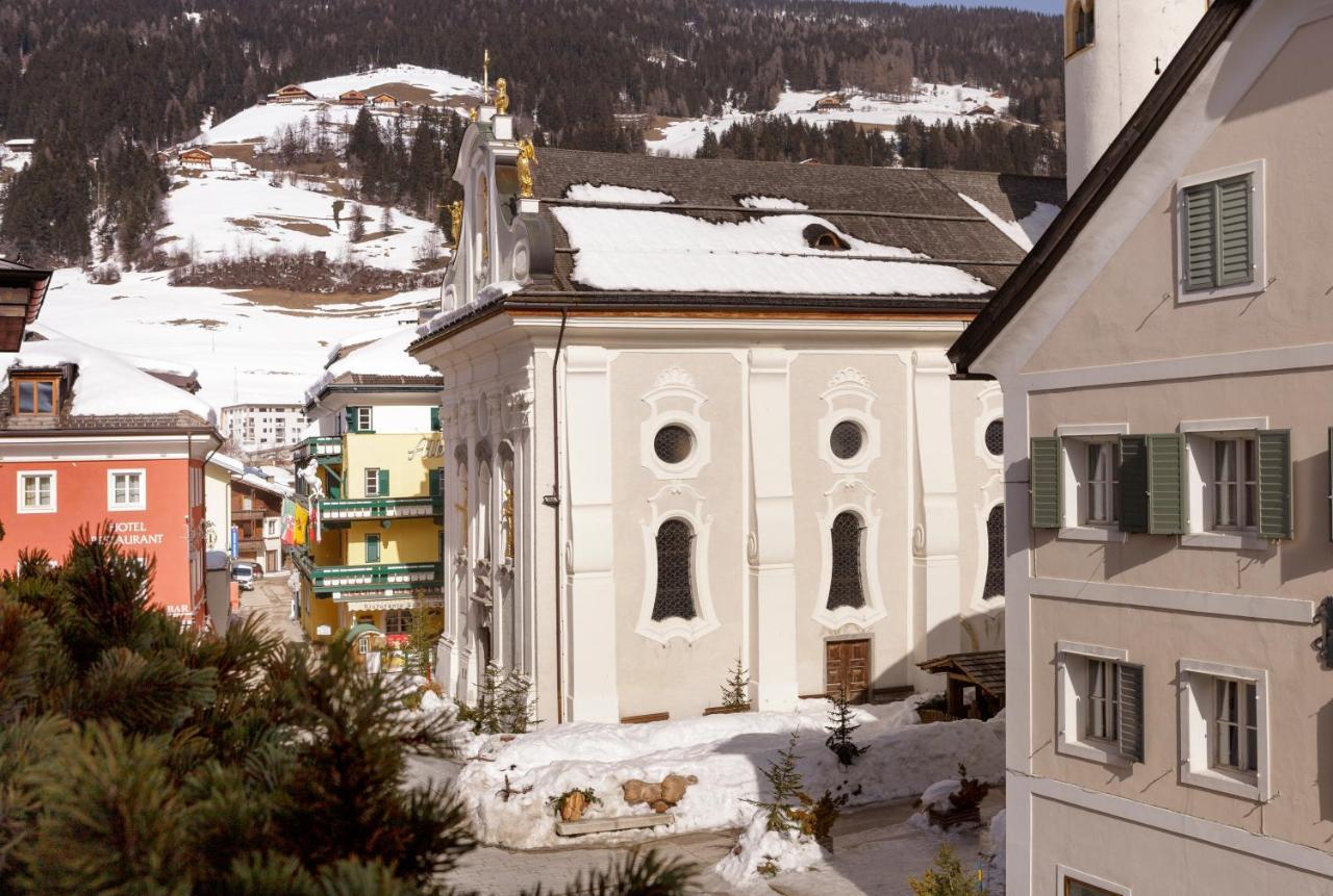 Residence Innichen - Innichen Exteriör bild